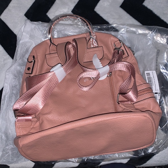 Vegan Leather Blush Pink Backpack ๐, Travel Bag ๐งณ or Large Purse ๐, NWT! - Picture 8 of 8